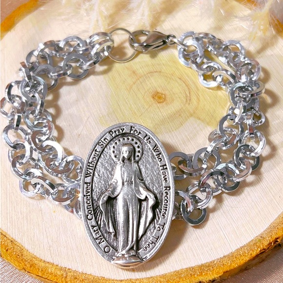 Jewelry - Large Silver Zamac Oval Miraculous Virgin Mary Pendant Double Chain Bracelet